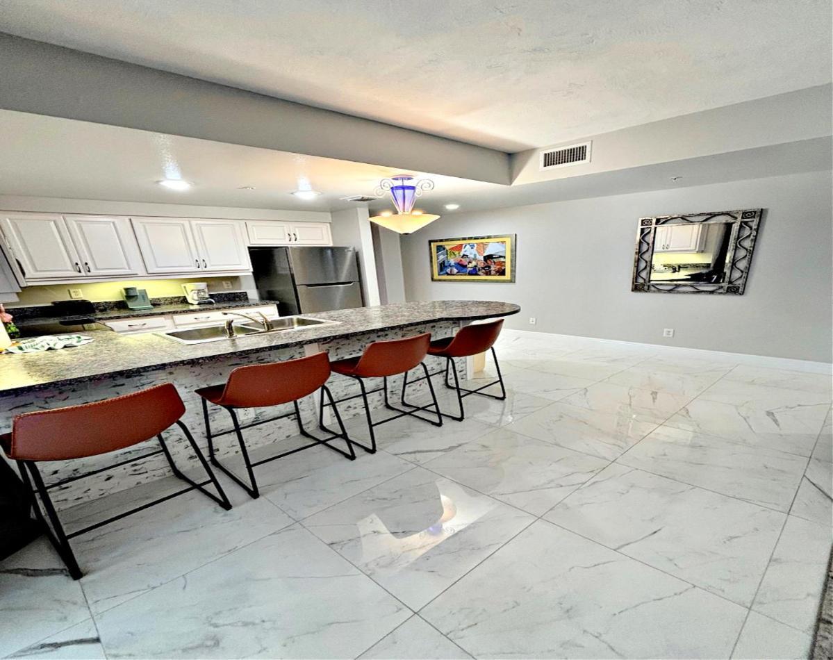 14Th Floor 2 Bedroom Resort Condo Direct Oceanfront Wyndham Ocean Walk Resort Daytona Beach 1401 Exteriör bild